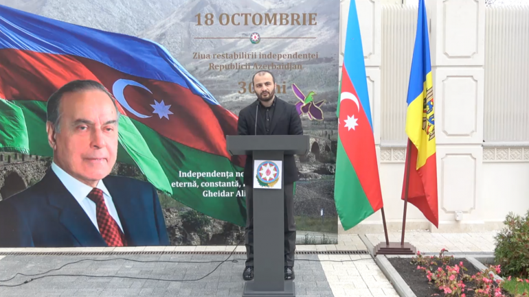 Eveniment dedicat Zilei Independenţei Azerbaidjanului, la Ambasada de la Chișinău