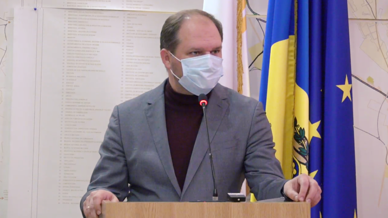 Primarul general al municipiului Chișinău, Ion Ceban, susține o conferință de presă cu privire la prezentarea Planului local anticorupție