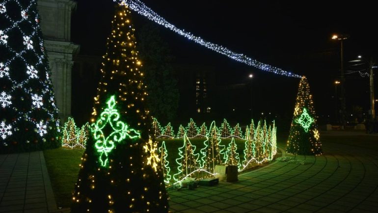 Inaugurarea Pomului de Crăciun și a Sărbătorilor de Iarnă 2023-2024