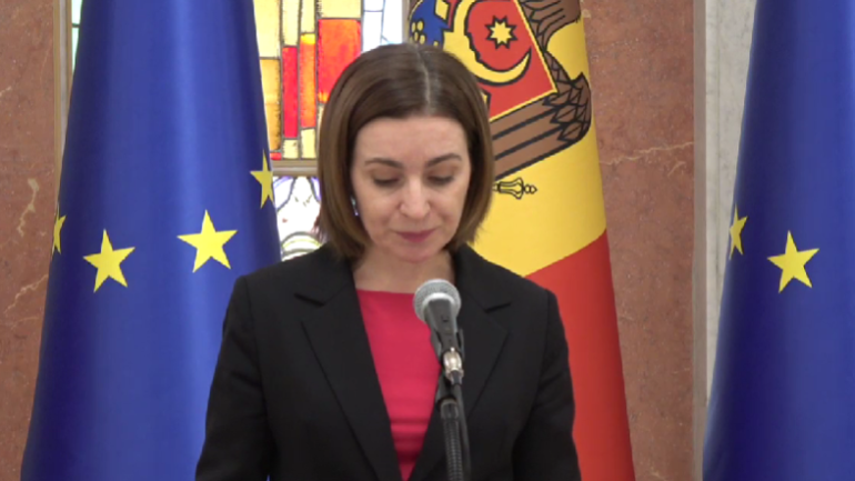 Președintele Republicii Moldova, Maia Sandu, susține un briefing de presă