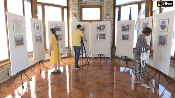 Expoziția „CHIȘINĂUL ÎN CULORI”, reconstrucție de Lică Sainciuc, în cadrul proiectului „Cultura promovării imaginii orașelor RM prin intermediul artei și mitopoeticii”