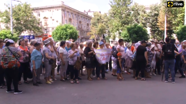 Protest în fața Procuraturii Generale organizat de partidul “ȘOR”