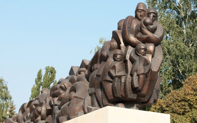 Agenda - Miting-requiem dedicat Zilei de comemorare a victimelor deportărilor regimului comunist