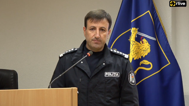 Șeful Inspectoratului General al Poliției, Viorel Cernăuțeanu, susține un briefing de presă cu tema „Provocări, rezultate și priorități”