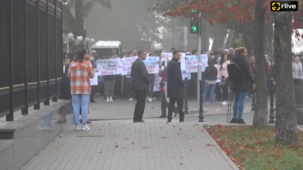 Protest organizat de Partidul „ȘOR”, la Președinție și Parlament