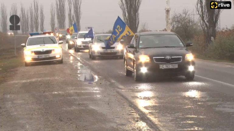 Caravană de automobile organizată de Partidul Liberal „Slava Ukraini” a ajuns la Palanca