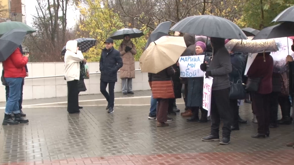 RLIVE Protest organizat de Partidul ȘOR la judecătoria Ciocana în susținerea deputatului