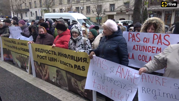 Protest, la ANRE, față de majorarea tarifelor pentru energia electrică