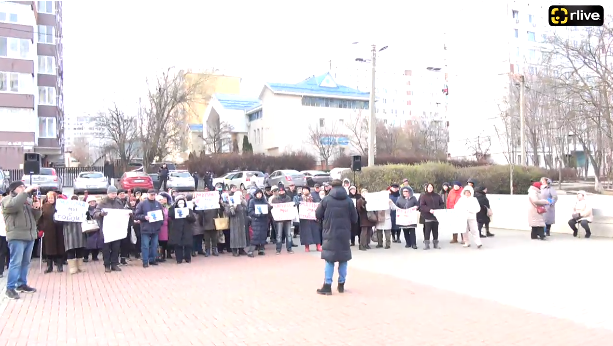 Protest organizat de Partidul ȘOR în susținerea deputatei Marina Tauber, la Judecătoria Ciocana