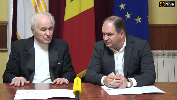 Semnarea Memorandumului de colaborare între Primăria Chișinău și maestrul Eugen Doga privind inițierea edificării Centrului Cultural „Eugen Doga”