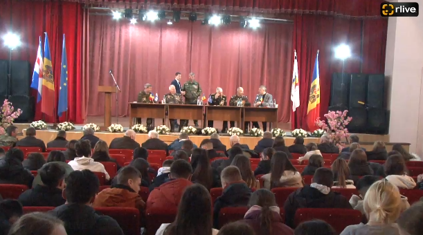 ”Istorie vie a MAI”. Întâlnirea cu veteranii de război și elevii din satul Coșnița