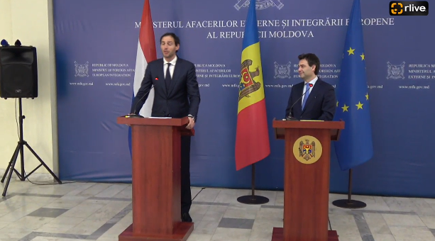 Miniștrii Nicu Popescu și Wopke Hoekstra susține o conferință de presă