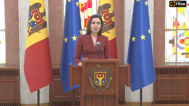 Președinta Republicii Moldova, Maia Sandu, susține o conferință de presă  în legătură cu organizarea Summitului Comunității Politice Europene