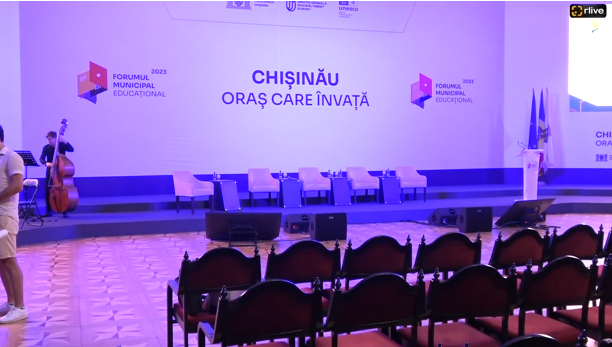 Activitate cu genericul „Încurajăm performanța școlară”, dedicată olimpicilor care au reprezentat instituțiile de învățământ din municipiul Chișinău