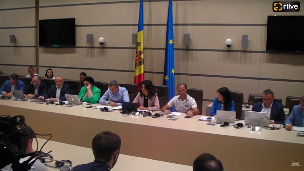 Comisia securitate națională, apărare și ordine publică, în comun cu Comisia juridică, numiri și imunități, organizează audieri publice pe subiectul „Asigurarea securității rutiere în Republica Moldova pe parcursul perioadei 2020-2023”