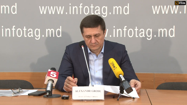 Director al Nordgaz Furnizare Alexandr Grosu, susține un briefing pentru presă cu tema: „Decizia ANRE de suspendare a licenței de furnizare a gazelor naturale pentru Nordgaz Furnizare este ilegală”