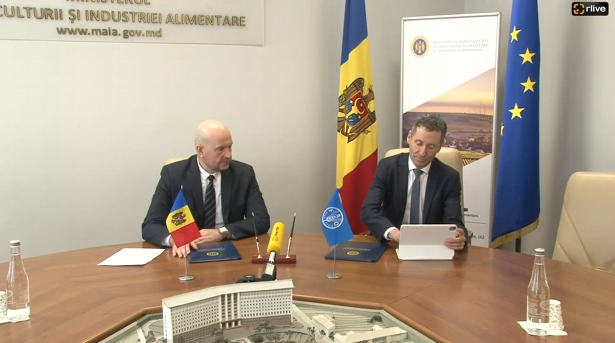 Semnarea oficială și declarații de presă din partea Reprezentantului de țară al FAO, Raimund Jehle și Ministrul Agriculturii și Industriei Alimentare, Vladimir Bolea, privind inițierea proiectului de asistență tehnică
