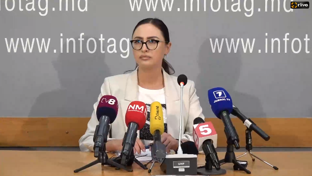 Briefing de presă susținut de către inspectorul vamal Diana Cazacu, fiica deputatei PAS Victoria Cazacu, cu tema „Atac la adresa familiei, interese ascunse, jocuri politice și adevărul despre dosarul fabricat”