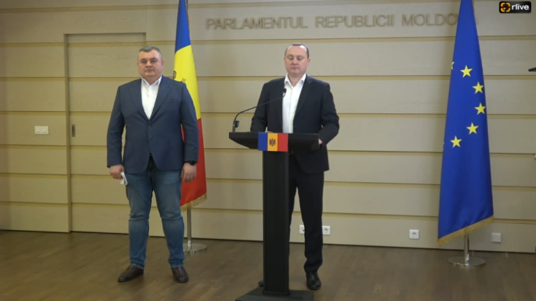 Briefing de presă al deputaților din Fracțiunea Blocului Comuniștilor și Socialiștilor