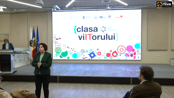 Ședință organizată de Ministerul Educației și Cercetării cu directorii instituțiilor de învățământ preșcolar, primar și secundar din municipiul Chișinău