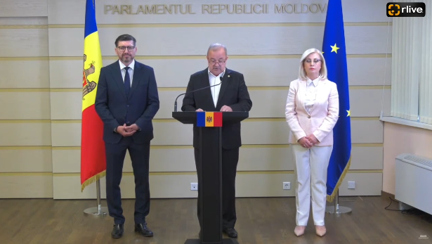 Briefing de presǎ susținut de deputatul Veaceslav Nigai