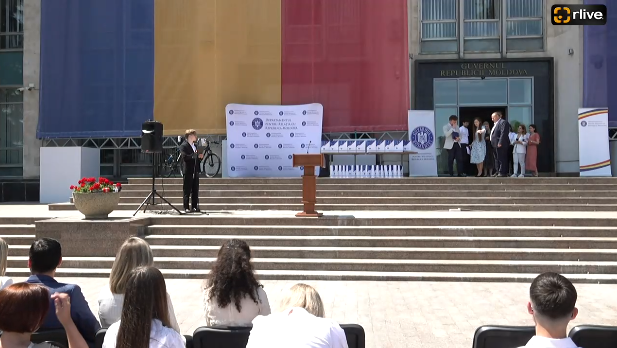 Ceremonia de premiere a olimpicilor la Limba și literatura română și Istoria românilor și universală și a profesorilor