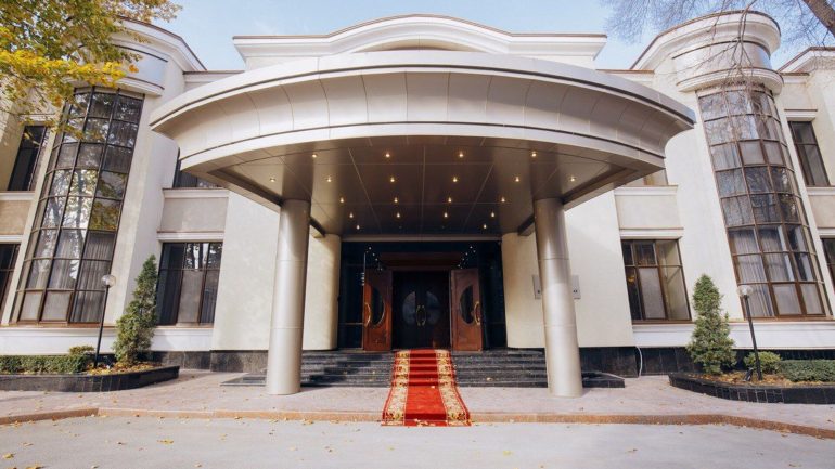 Conferință de presă susținută de Vicepreședinta Executivă a Comisiei Europene pentru Drepturi sociale și competențe, locuri de muncă de calitate și pregătire, Roxana Mînzatu; Ministrul Muncii și Protecției Sociale, Alexei Buzu și Ministrul Educației și Cercetării, Dan Perciun