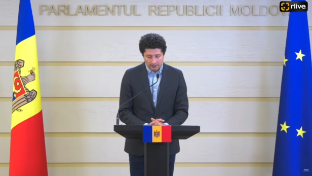 Briefing de presă susținut de deputatul fracțiunii PAS Radu Marian