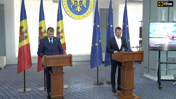 Conferință de presă susținută de directorul Aeroportului Internațional „Eugen Doga” Chișinău, Sergiu Spoială, și CEO și co-fondatorul Wizz Air, József Váradi