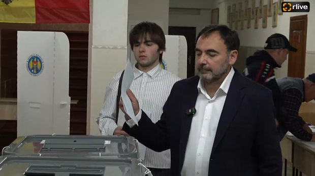 Alegerile Parlamentare 2025: Exercitarea votului de către copreședintele Blocului ALTERNATIVA, Mark Tkaciuk