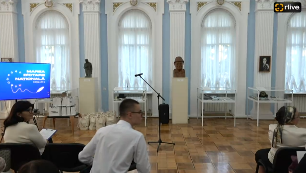 Evenimentul de premiere a participanților care au obținut note de „10” și „9” la Marea Dictare Națională, ediția 2025