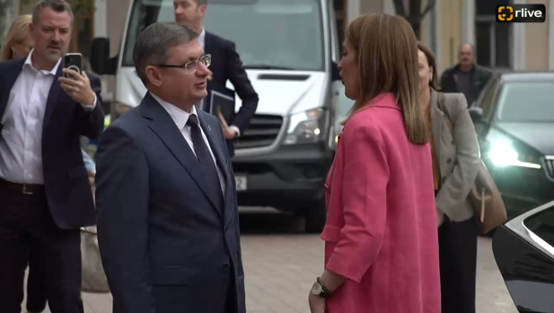 Ceremonia de întâmpinare a Președintei Parlamentului European, Roberta Metsola, de către Președintele Parlamentului, Igor Grosu