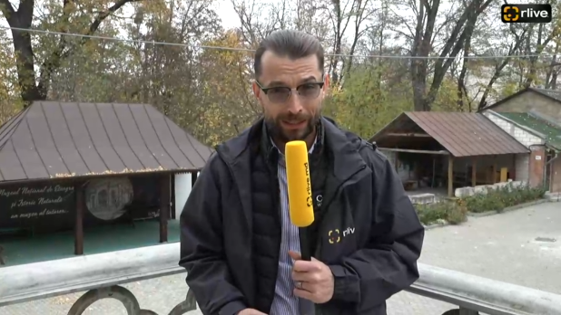 ORA de LIVE cu TRAIAN de la expoziției de pictură și lansare de carte „Casa Mare. Îngrijiri paliative” de Ioan Vasile Postică