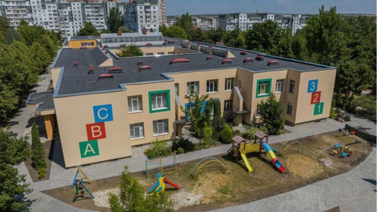 Agenda - Dezvelirea unei picturi murale la Grădinița nr. 225 „Spicușor”, din sectorul Ciocana, în cadrul unui proiect artistic dedicat spațiilor educaționale pentru copii