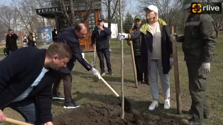 Agenda - Acțiune de plantare a arborilor în sectorul Râșcani, strada Studenților, cu participarea voluntarilor, a cetățenilor și a subdiviziunilor municipale
