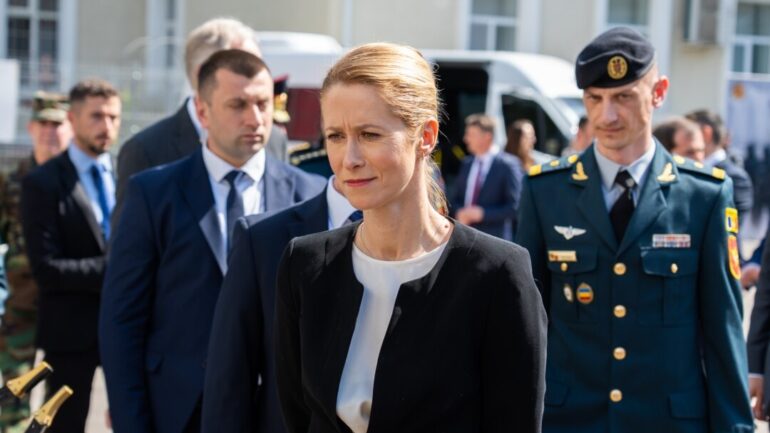 Agenda - Kaja Kallas inspectează echipamentele militare procurate prin programul EPF al UE