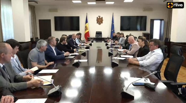 Ședință de lucru cu reprezentanții mediului de afaceri și ai Ministerului Dezvoltării Economice și Digitalizării al Republicii Moldova