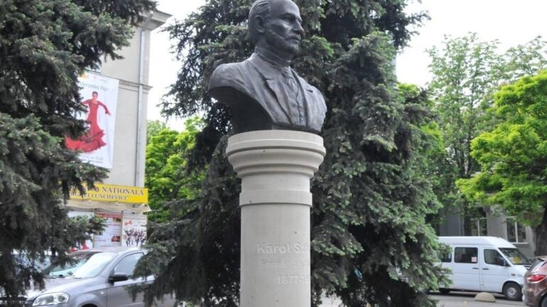 Agenda - Depuneri de flori la bustul lui Carol Schmidt, fost Primar al Chișinăului (1877-1903), amplasat în fața Filarmonicii Naționale „Serghei Lunchevici”