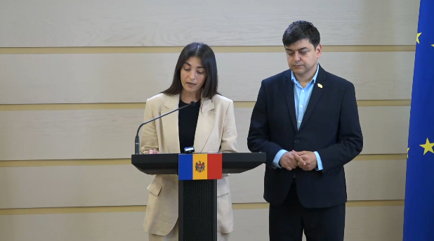 Conferință de presă susținută de deputații Mișcării Alternativa Națională