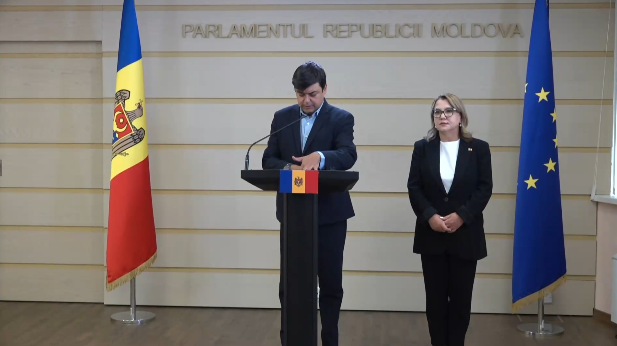 Conferință de presă susținută de deputații  Fracțiuniei parlamentare ”Alternativa”