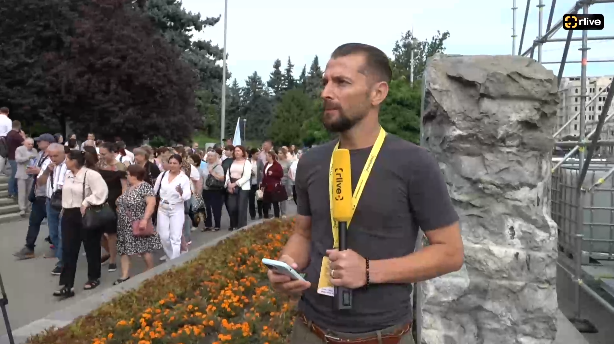 Agenda - ORA de LIVE cu TRAIAN de la Protestul organizat de Federația Sindicală a Educației și Științei în Piața Marii Adunări Naționale din Chișinău